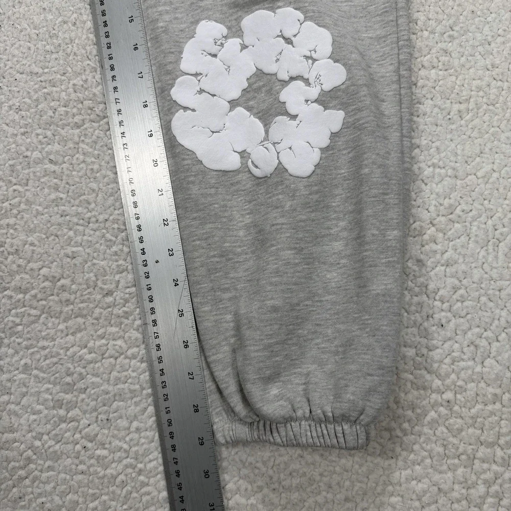 Cotton Wreath streetwear graphic